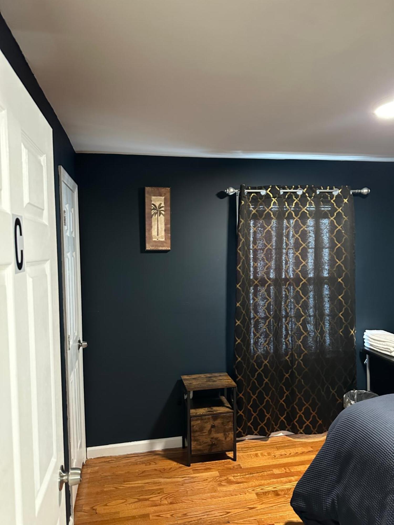 Fidelia Crystal Room, Queen Bed Minutes From Newark Liberty International Airport And Newark Penn Station Irvington Exterior photo